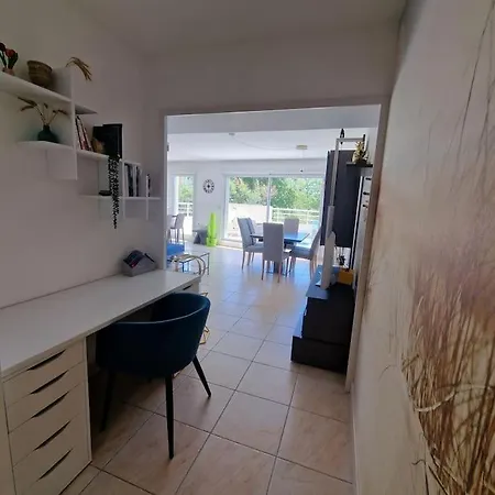 Spacieux Et Elegant T3 En Bord De