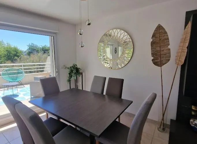 Spacieux Et Elegant T3 En Bord De La Grande-Motte