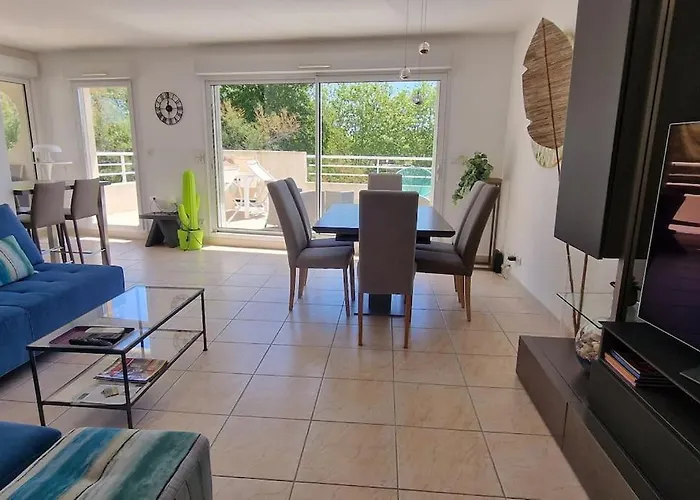 Spacieux Et Elegant T3 En Bord De Appartement